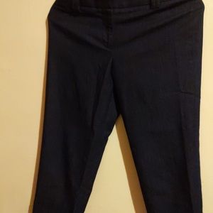 Ann Taylor Loft Petites Crooped Rolled Capri.